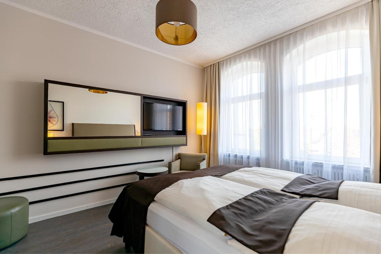 Hotel Garni " Am Domplatz" Erfurt Esterno foto