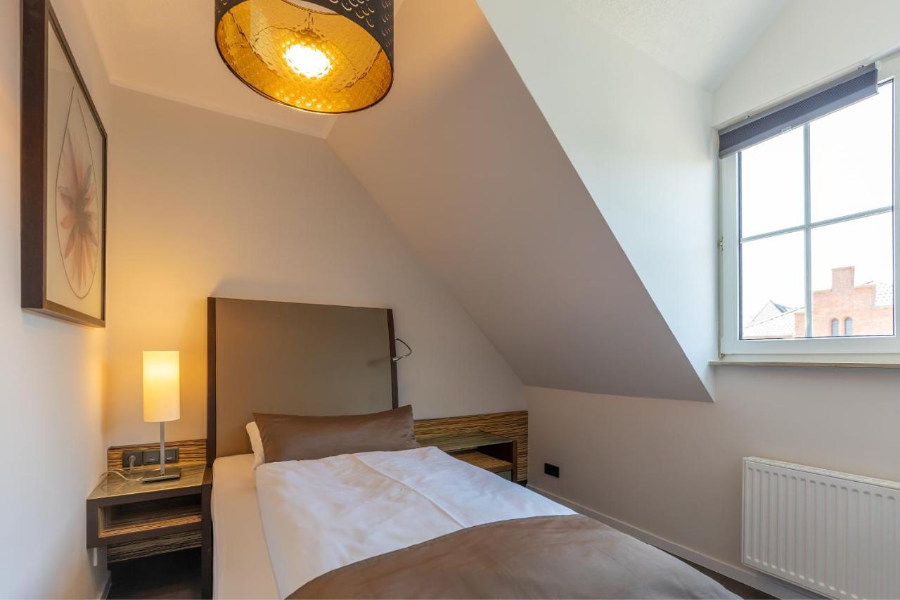 Hotel Garni " Am Domplatz" Erfurt Esterno foto