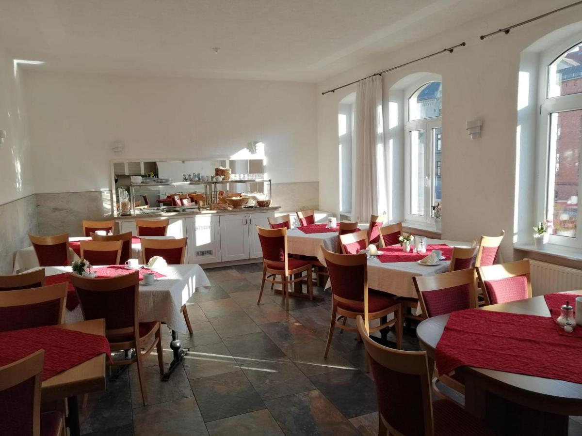 Hotel Garni " Am Domplatz" Erfurt Esterno foto
